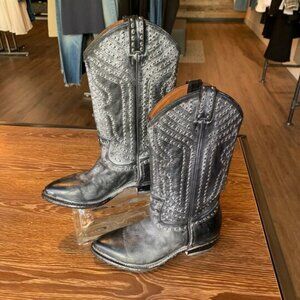 Frye Billy Stud P|O 3470440 Black